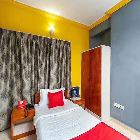 Hotel Manhattan Chennai Eksteriør bilde