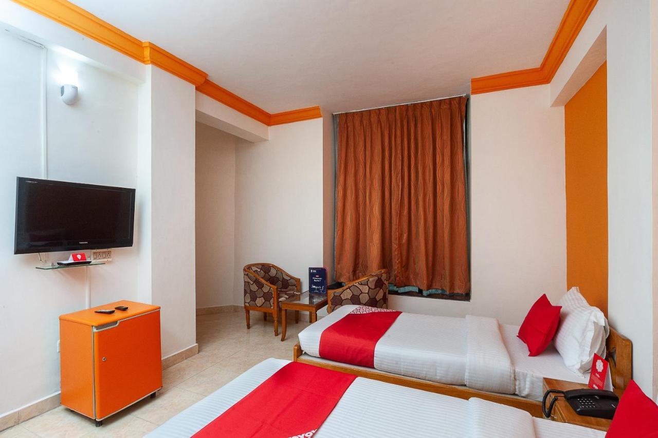 Hotel Manhattan Chennai Eksteriør bilde