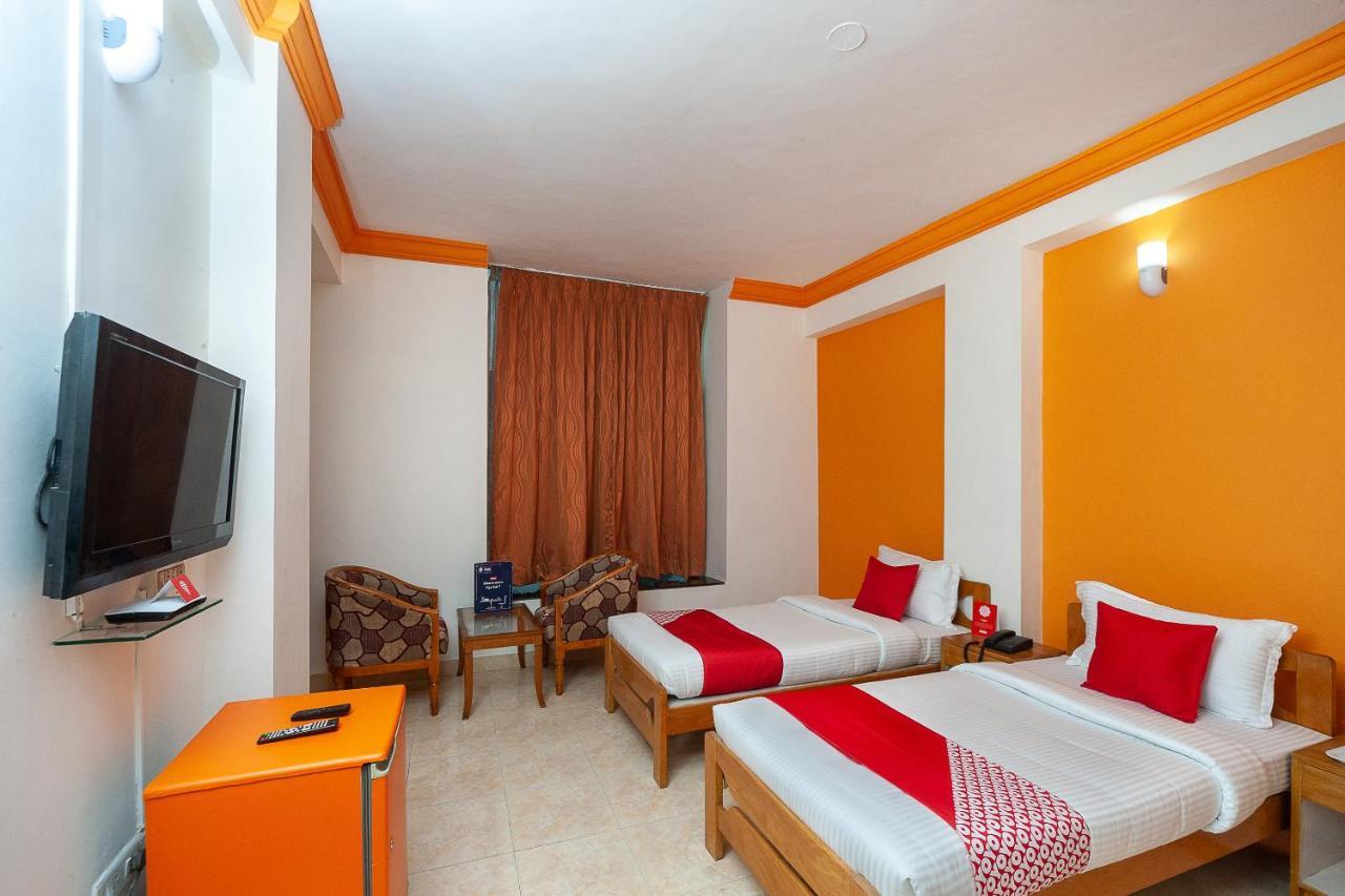 Hotel Manhattan Chennai Eksteriør bilde