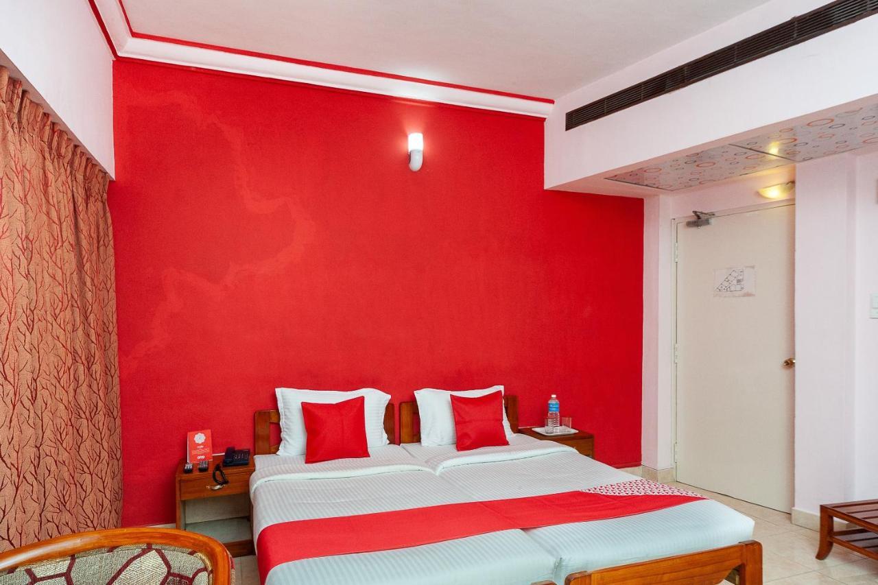 Hotel Manhattan Chennai Eksteriør bilde