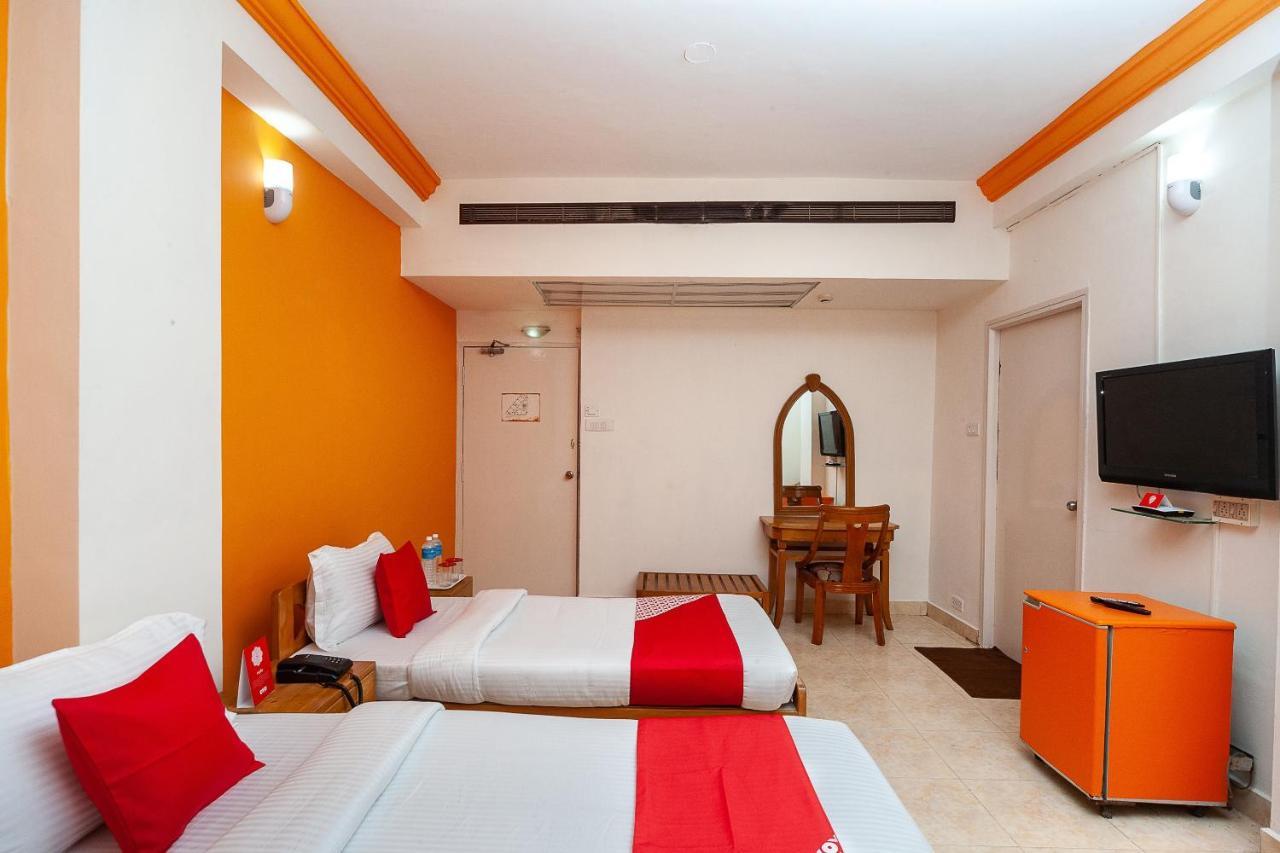 Hotel Manhattan Chennai Eksteriør bilde